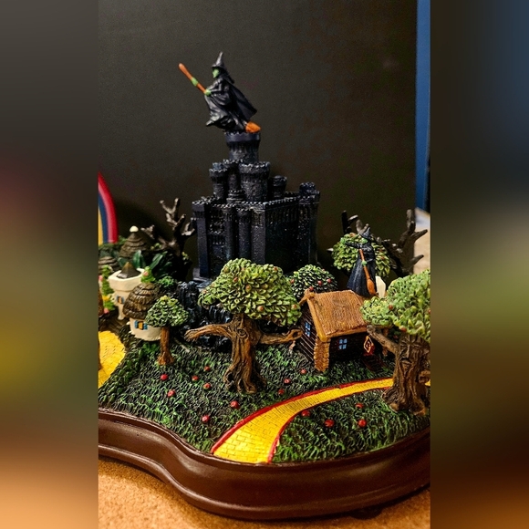 "Follow the Yellow Brick Road" Collectible Sculpture by Hawthorne Village - Picture 2 of 10